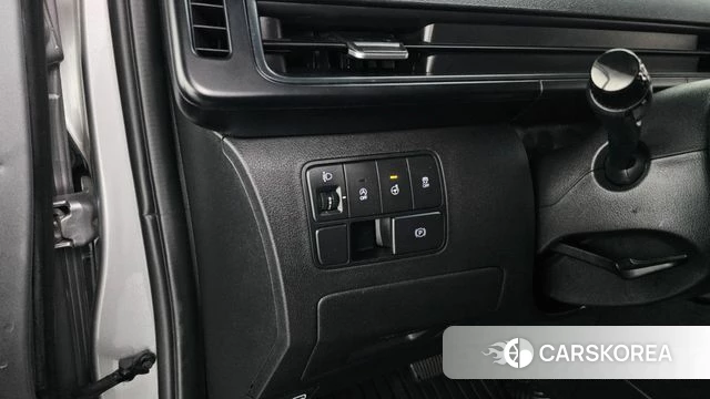 Hyundai Staria id 3851116 из Кореи 9