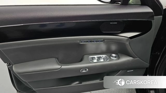 Genesis G90 (RS4) id 3841800 из Кореи 9