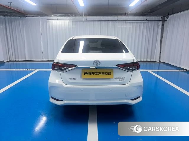 Toyota Corolla id 4297857 из Китая 9