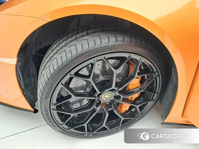 Lamborghini Huracan id 3237869 из Кореи 9
