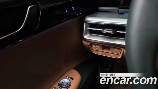 Hyundai Grandeur (GN7) id 2862377 из Кореи 9