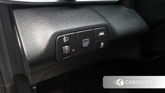 Hyundai Avante Hybrid (CN7) id 3788480 из Кореи 9