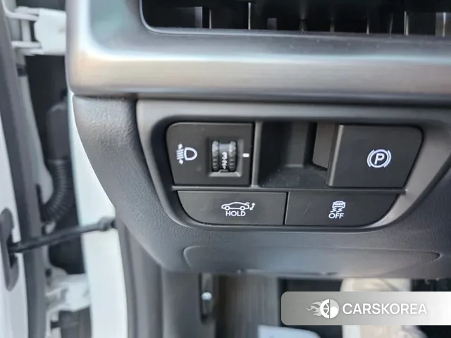 Hyundai Grandeur (GN7) id 3394145 из Кореи 9