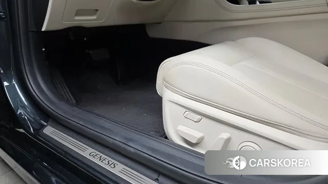 Genesis The New G70 id 3614927 из Кореи 9