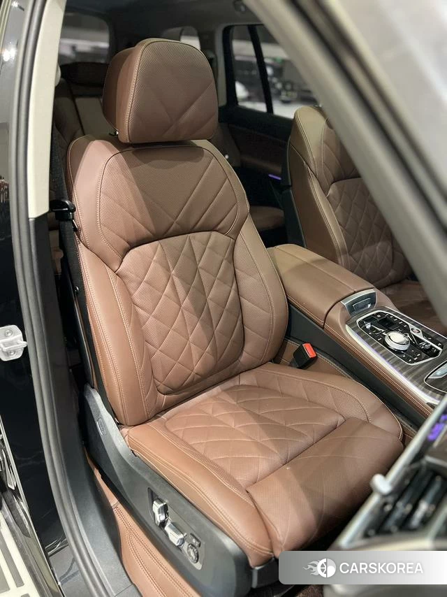 BMW X7 id 4265542 из Китая 9
