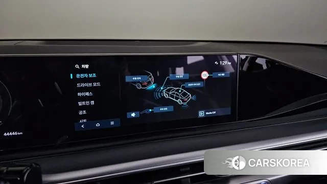 Hyundai Grandeur (GN7) id 3585937 из Кореи 9