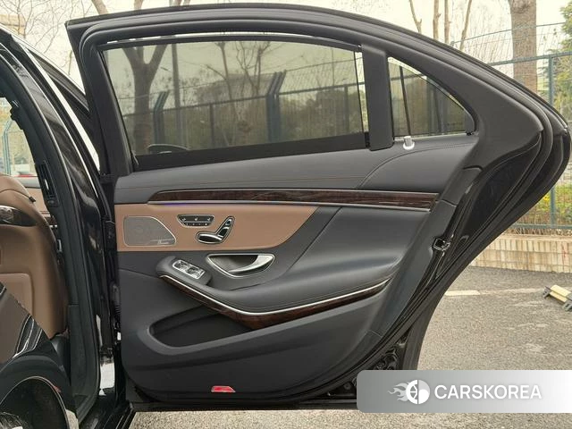 Mercedes-Benz S-class id 4238743 из Китая 9