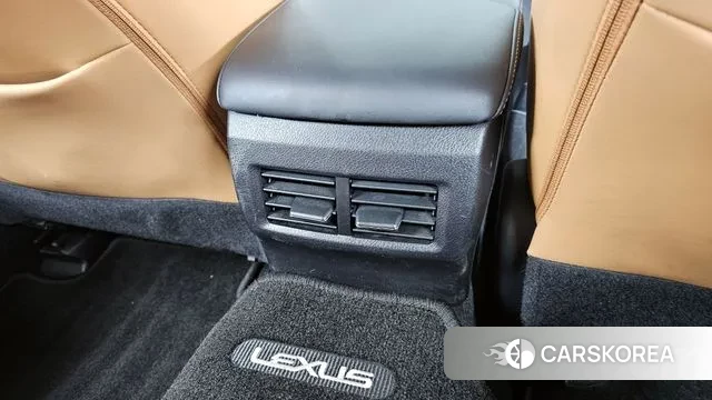 Lexus New IS300 id 3713851 из Кореи 9