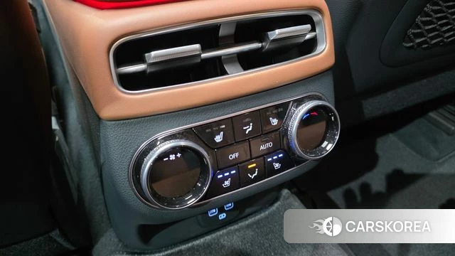 Genesis GV70 id 3954367 из Кореи 9