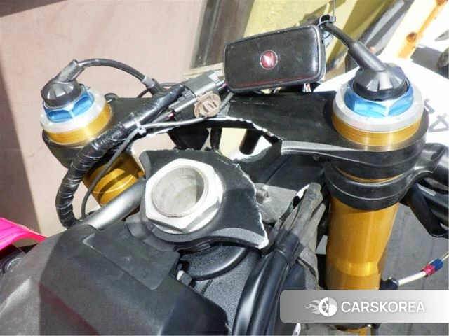 Honda CBR1000RR-R FIREBLADE SP id 3950005 из Японии 9