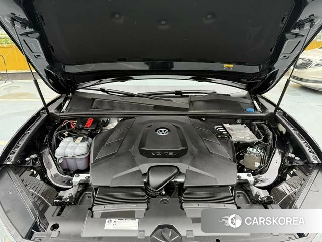 Volkswagen Touareg id 4240221 из Китая 9