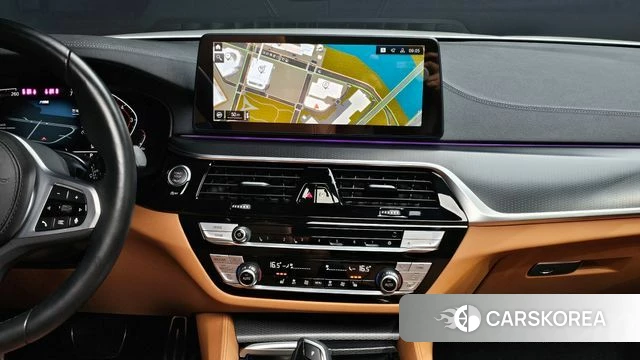 BMW 5 Series (G30) id 3897183 из Кореи 9