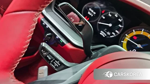 Porsche 911(992) id 3278337 из Кореи 9