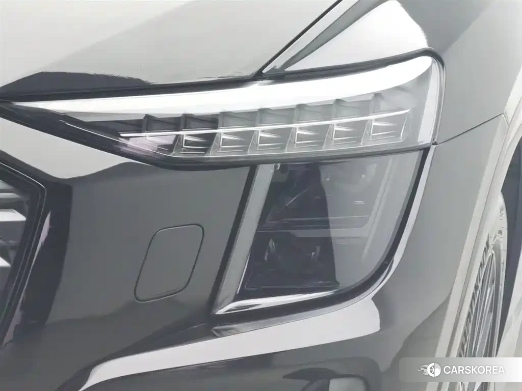 Audi Q5 e-tron id 4547556 из Китая 9