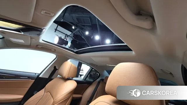 BMW 5 Series (G30) id 3383782 из Кореи 9