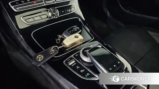 Mercedes-Benz E-Class W213 id 3243589 из Кореи 9