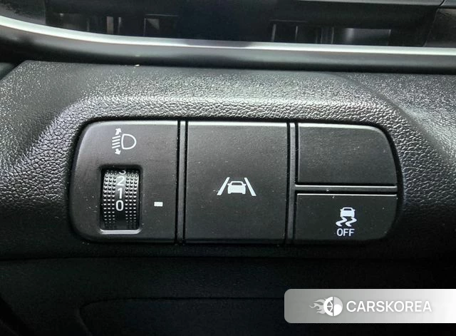 Hyundai Avante (CN7) id 3923962 из Кореи 9