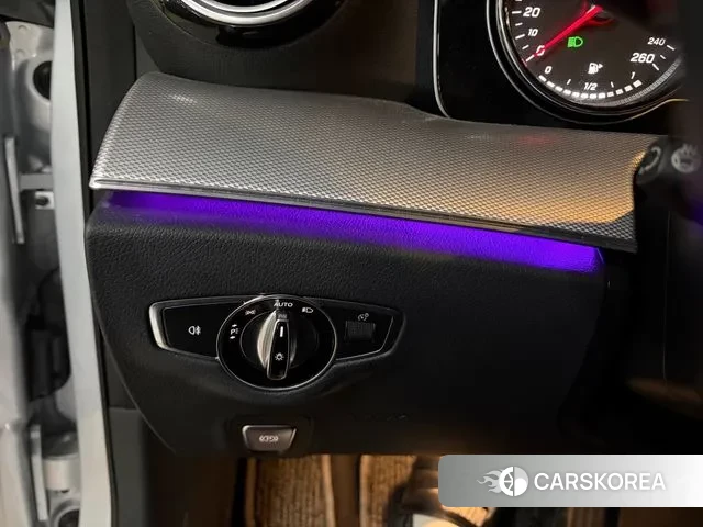 Mercedes-Benz E-Class W213 id 3641404 из Кореи 9