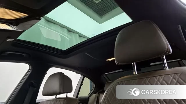 BMW 5 Series (G30) id 3459480 из Кореи 9