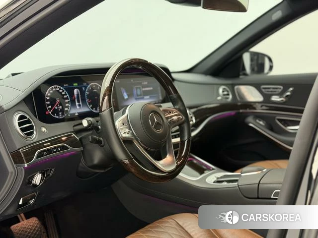 Mercedes-Benz Maybach S-class id 4328647 из Китая 9