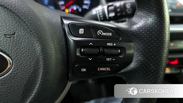 Kia Stonic id 4203650 из Кореи 9