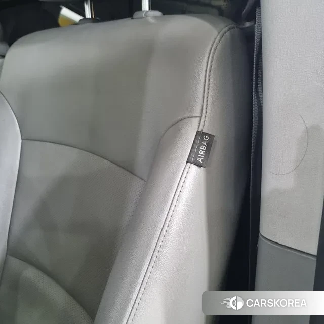 Hyundai The New Grand Starex id 3691850 из Кореи 9