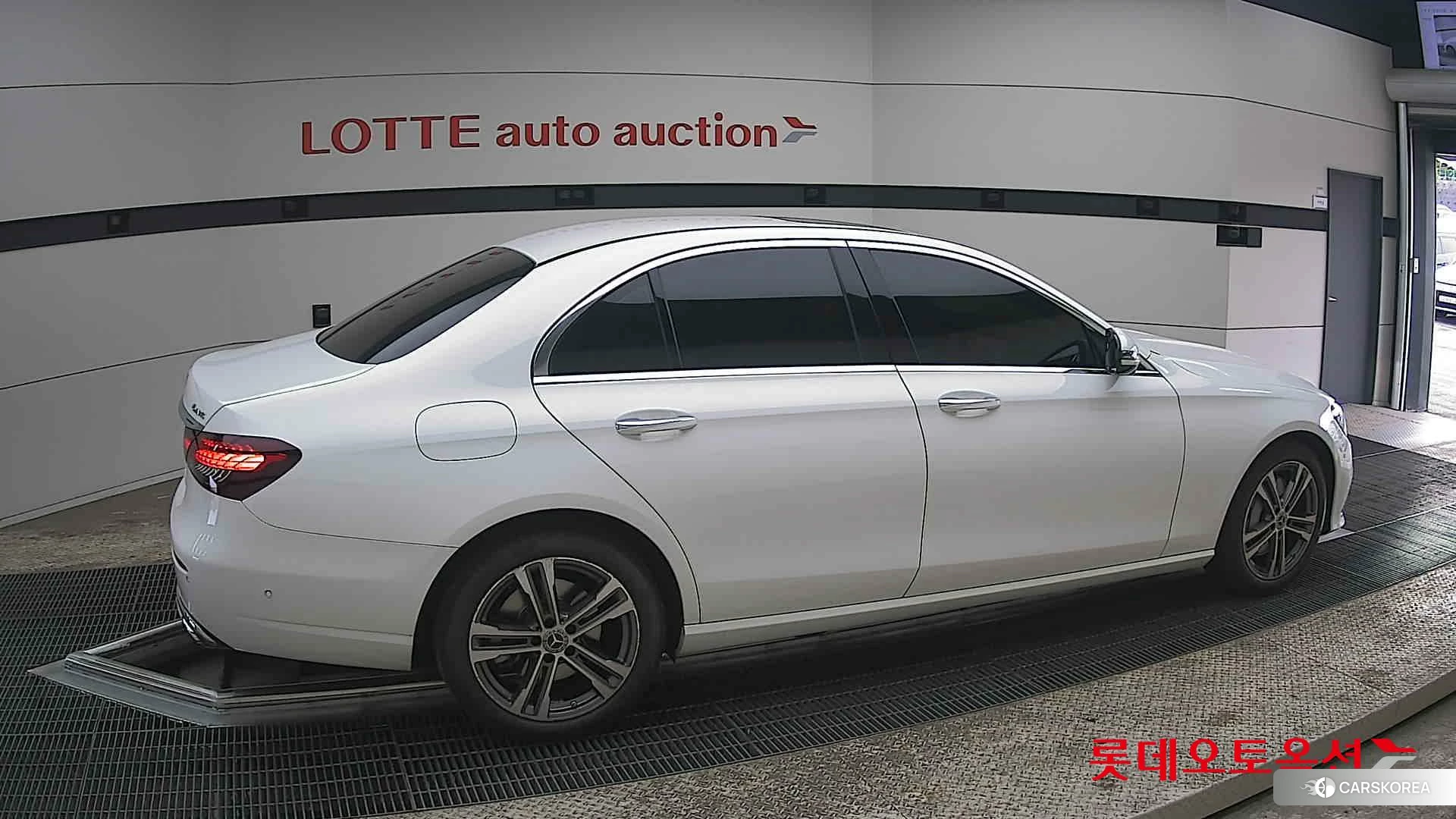 Mercedes-Benz Mercedes-Benz E350 4MATIC id 3875672 из Кореи 9