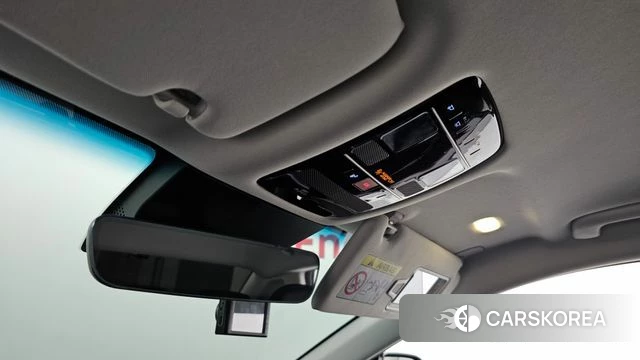 Hyundai Grandeur (GN7) id 3798916 из Кореи 9