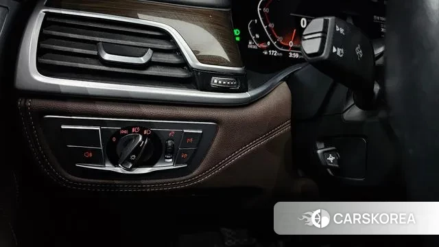 BMW 7 Series (G11) id 3443714 из Кореи 9