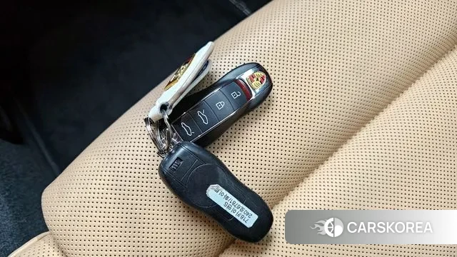 Porsche 718 Cayman id 3655792 из Кореи 9