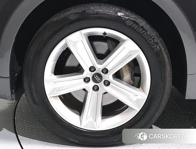 Audi Q8 (4M) id 2890262 из Кореи 9