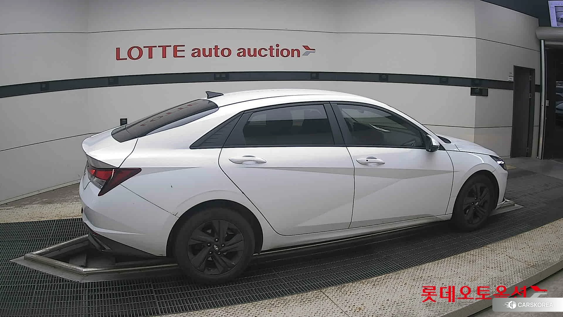 Hyundai Avante Hybrid id 4902485 из Кореи 9
