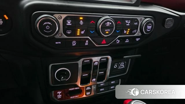 Jeep Gladiator (JT) id 4586291 из Кореи 9