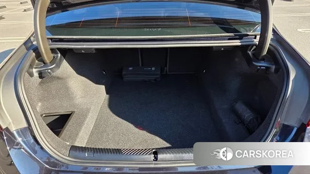 BMW 5 Series (G60) id 3452038 из Кореи 9