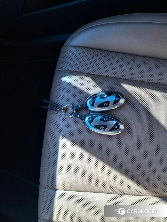 Hyundai Grandeur (GN7) id 4941790 из Кореи 9