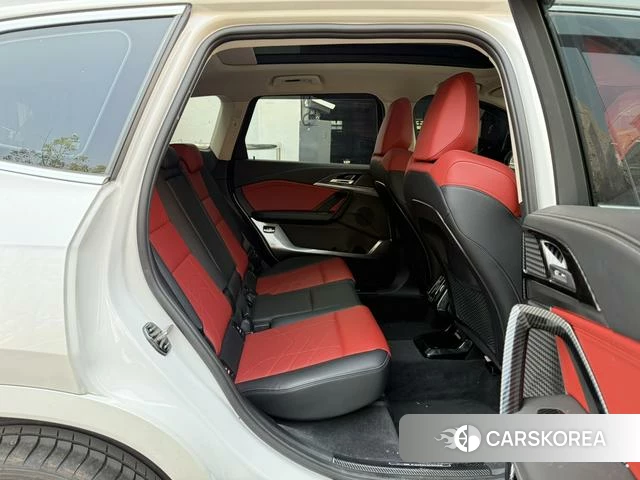 BMW X1 id 4240605 из Китая 9