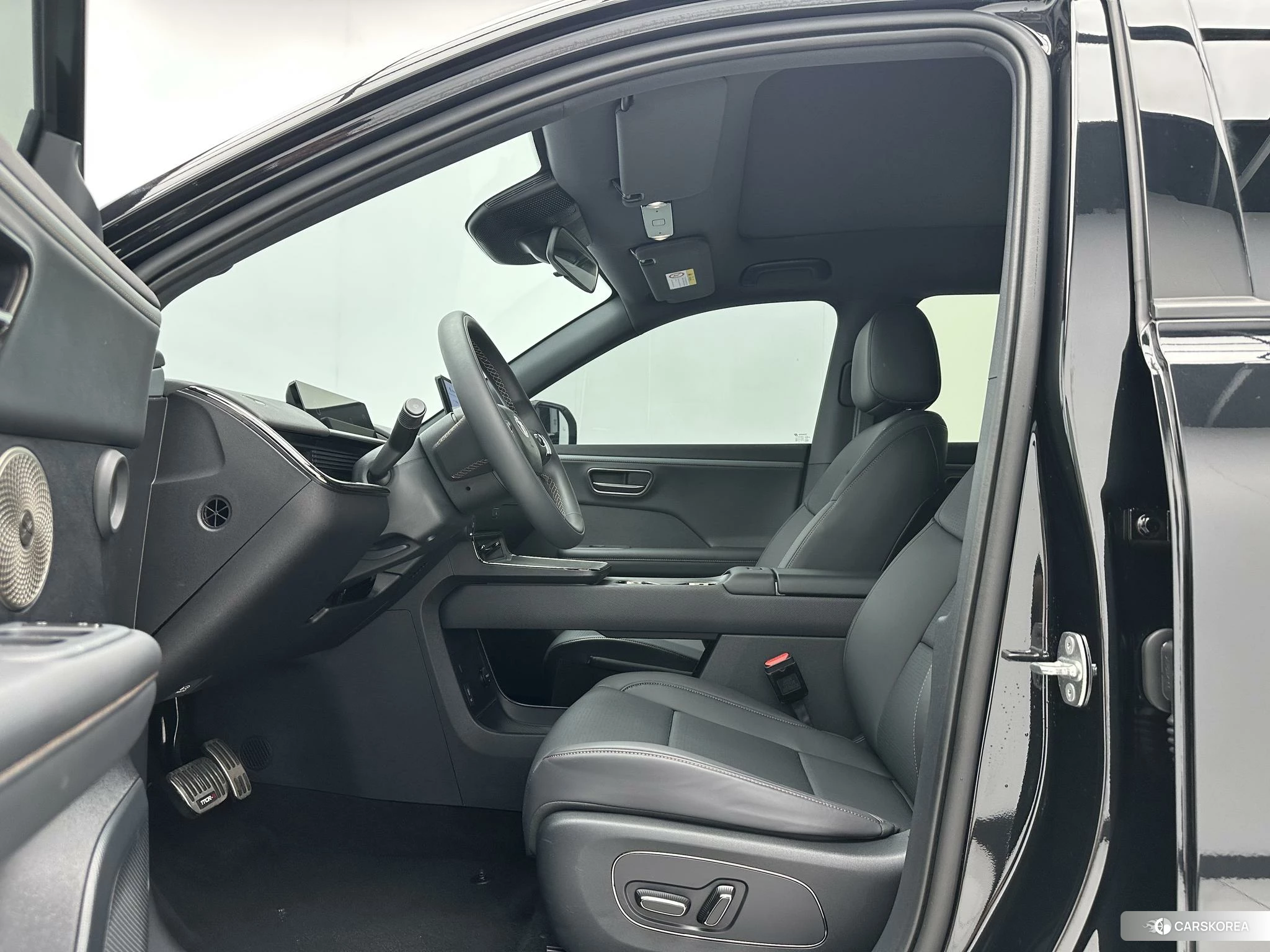 Toyota bZ3X id 4514889 из Китая 9