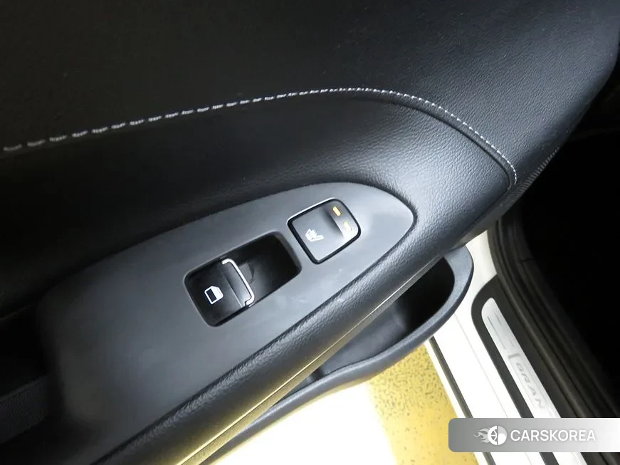 Hyundai Grandeur IG id 1623911 из Кореи 9