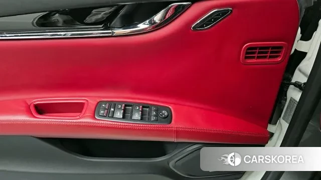 Maserati Quattroporte id 3494700 из Кореи 9