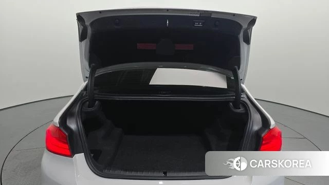 BMW 5 Series (G30) id 4596365 из Кореи 9