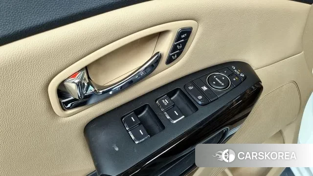 Kia The New Carnival id 3034303 из Кореи 9