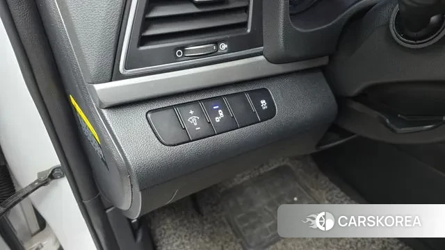 Hyundai Avante AD id 3677522 из Кореи 9