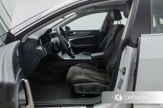 Audi A7L id 4275678 из Китая 9