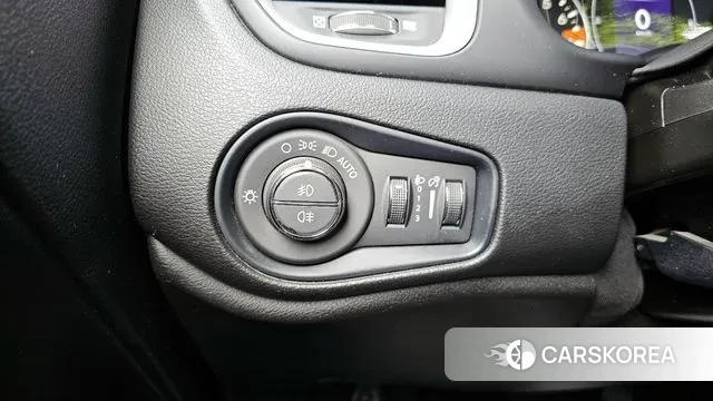 Jeep Renegade id 2931712 из Кореи 9