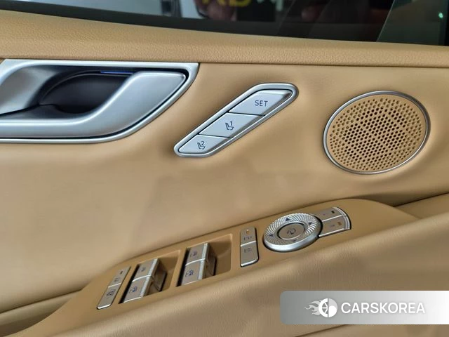 Genesis G80 (RG3) id 4629210 из Кореи 9