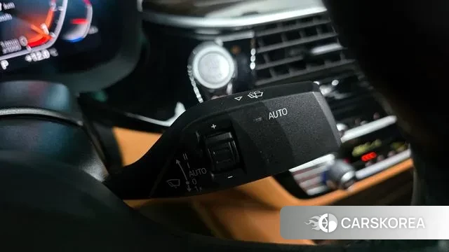 BMW 5 Series (G30) id 3488546 из Кореи 9