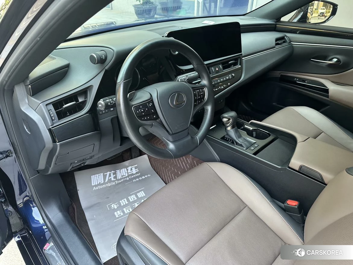 Lexus ES id 4479266 из Китая 9