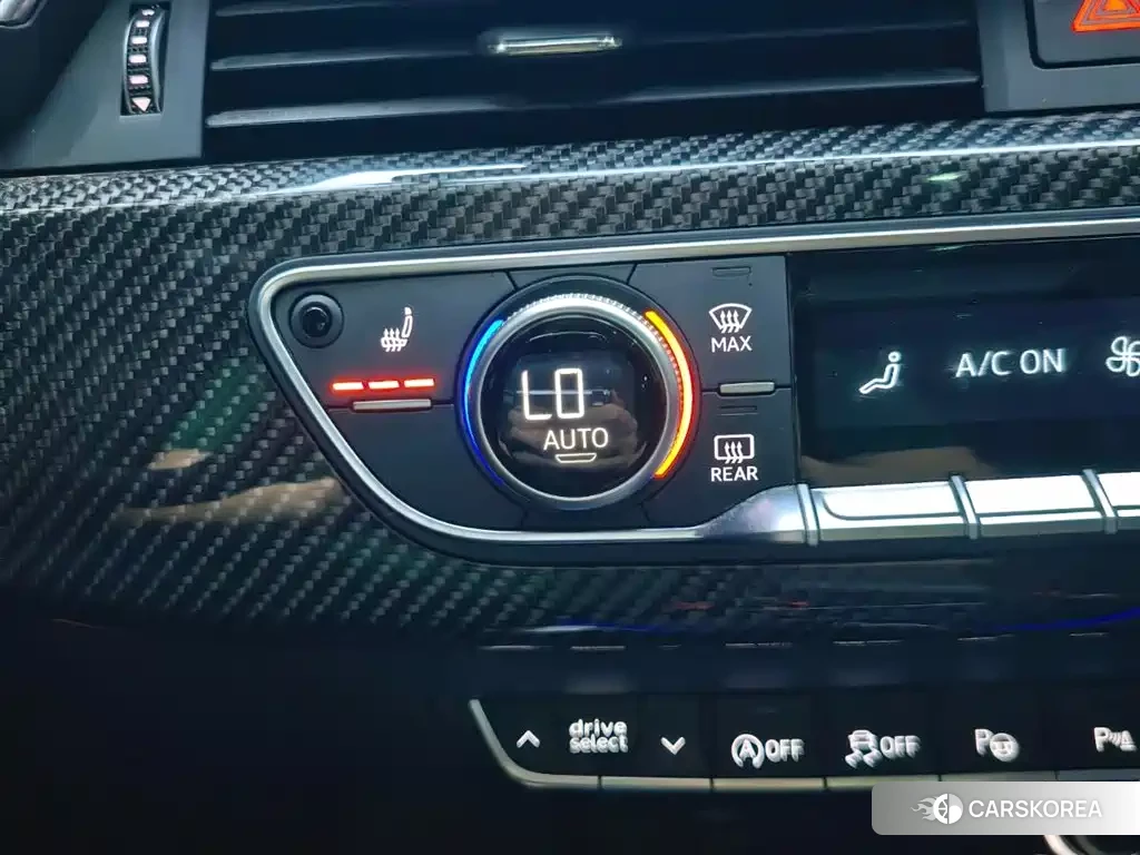 Audi A4L id 4583750 из Китая 9
