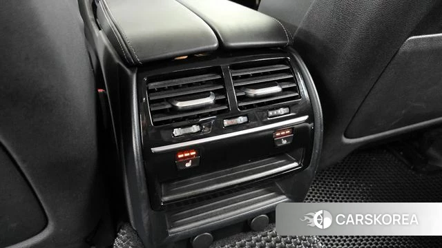 BMW 5 Series (G30) id 3844866 из Кореи 9