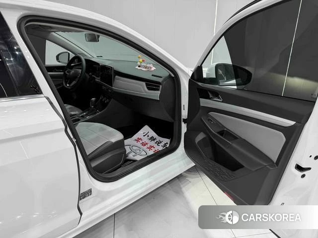 Volkswagen Bora id 4256478 из Китая 9